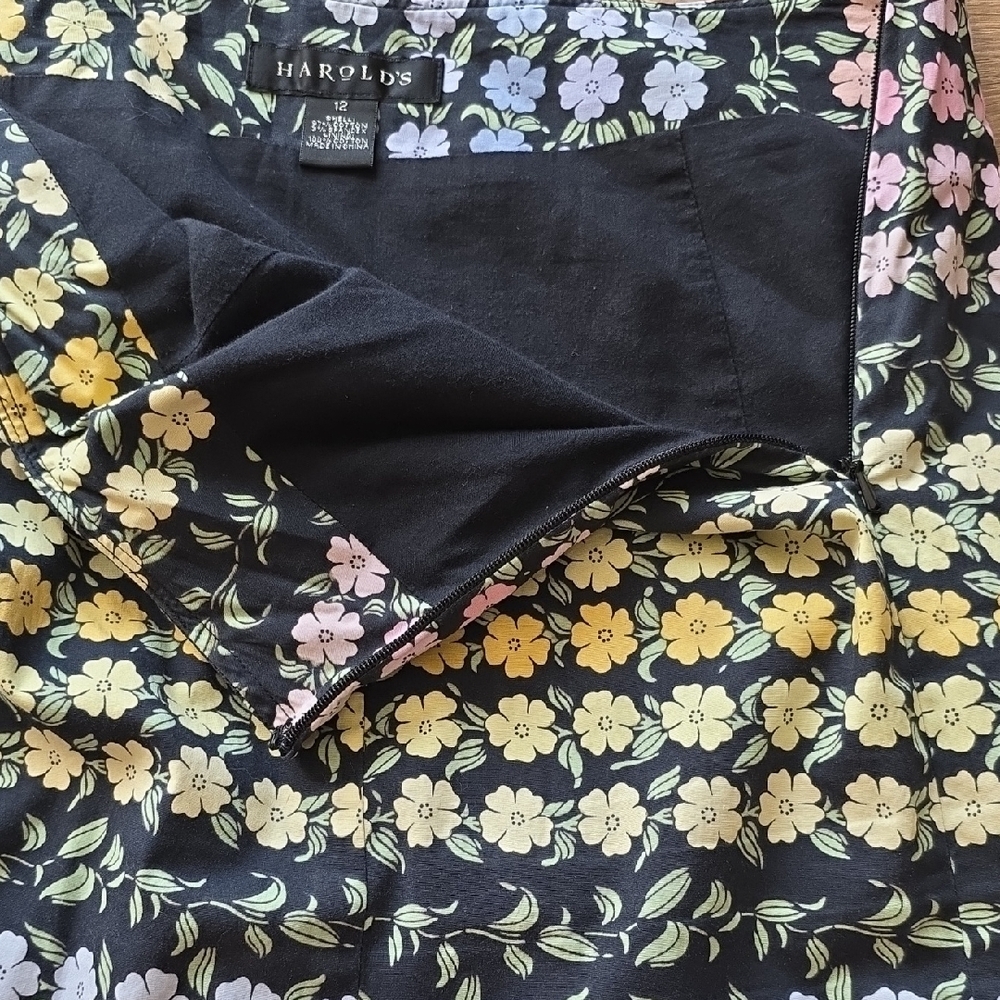 Harolds Fully Lined Floral Patterned Multi Colored Women's Skirt Size 12 - Picture 8 of 8
